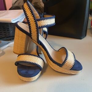 Faryl Robin Woman’s Raffia Woven blue suede trim in SZ 8